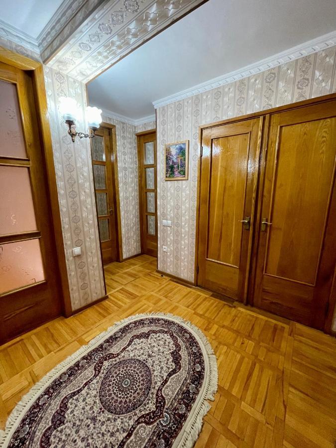 Classic C1 Apartment In The Center With 4 Rooms Ташкент Экстерьер фото