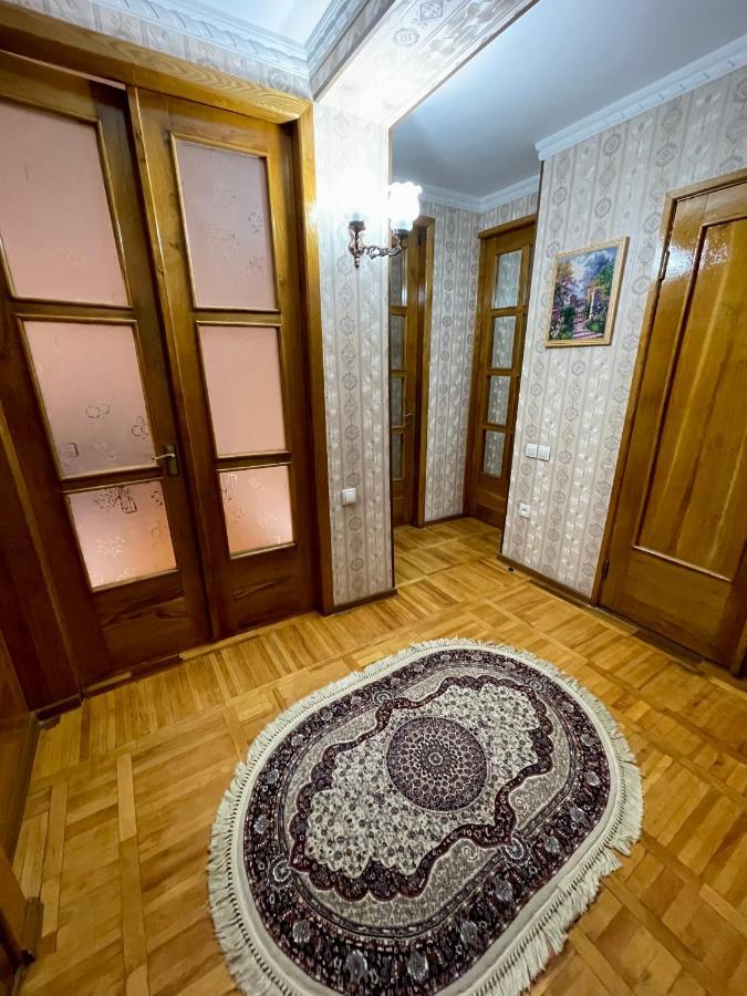 Classic C1 Apartment In The Center With 4 Rooms Ташкент Экстерьер фото