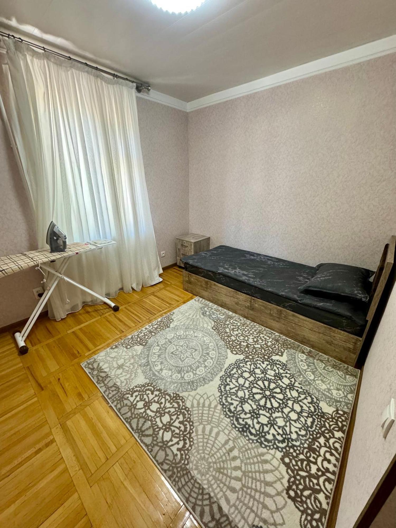 Classic C1 Apartment In The Center With 4 Rooms Ташкент Экстерьер фото